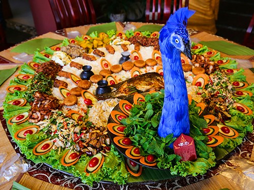 傣族孔雀宴